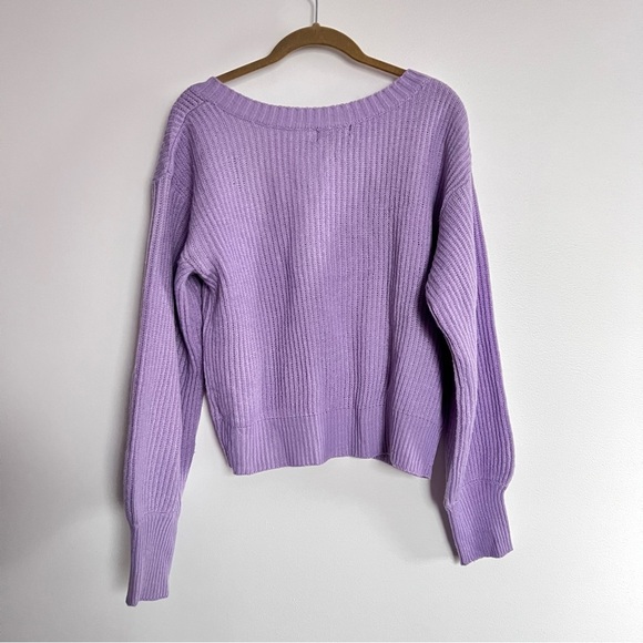 Fashion Nova Lavendar Light Purple Off Shoulder V Neck Sweater Small LSU​ - Picture 6 of 7